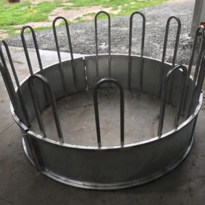 Hay feeder goat sheep horse cattle.jpg