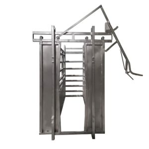 Cattle crush headbail 1.jpg